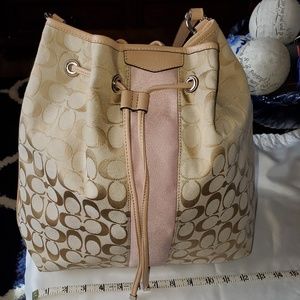 Coach draw sting shoulder handbag